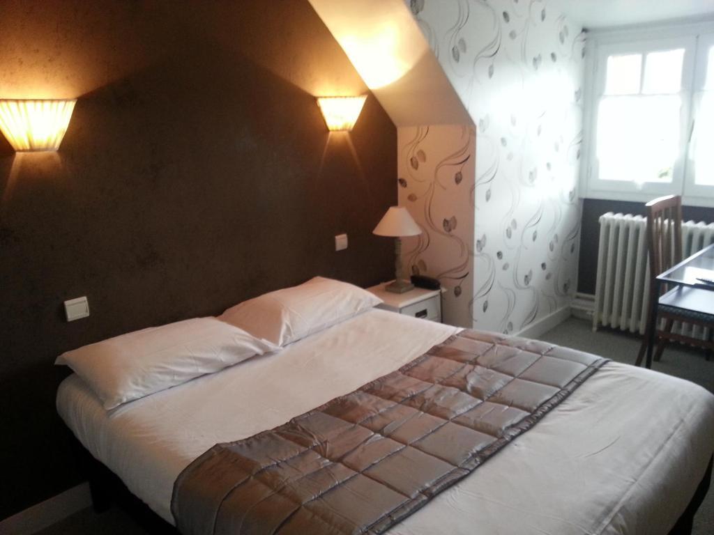 Le Savoie Villars La Roche-Posay Zimmer foto